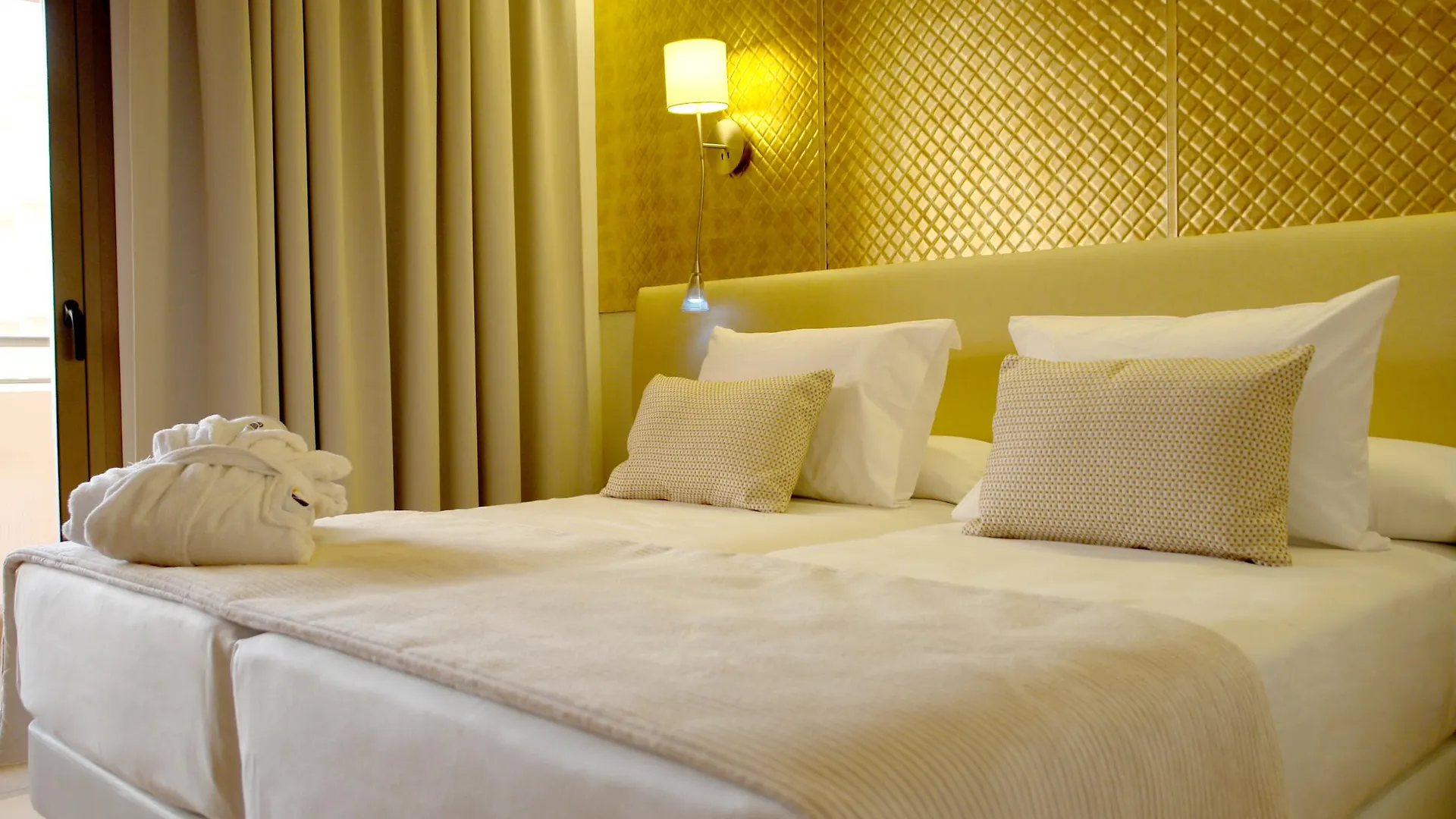 Invisa Hotel La Cala (Adults Only) Santa Eularia des Riu 4*,
